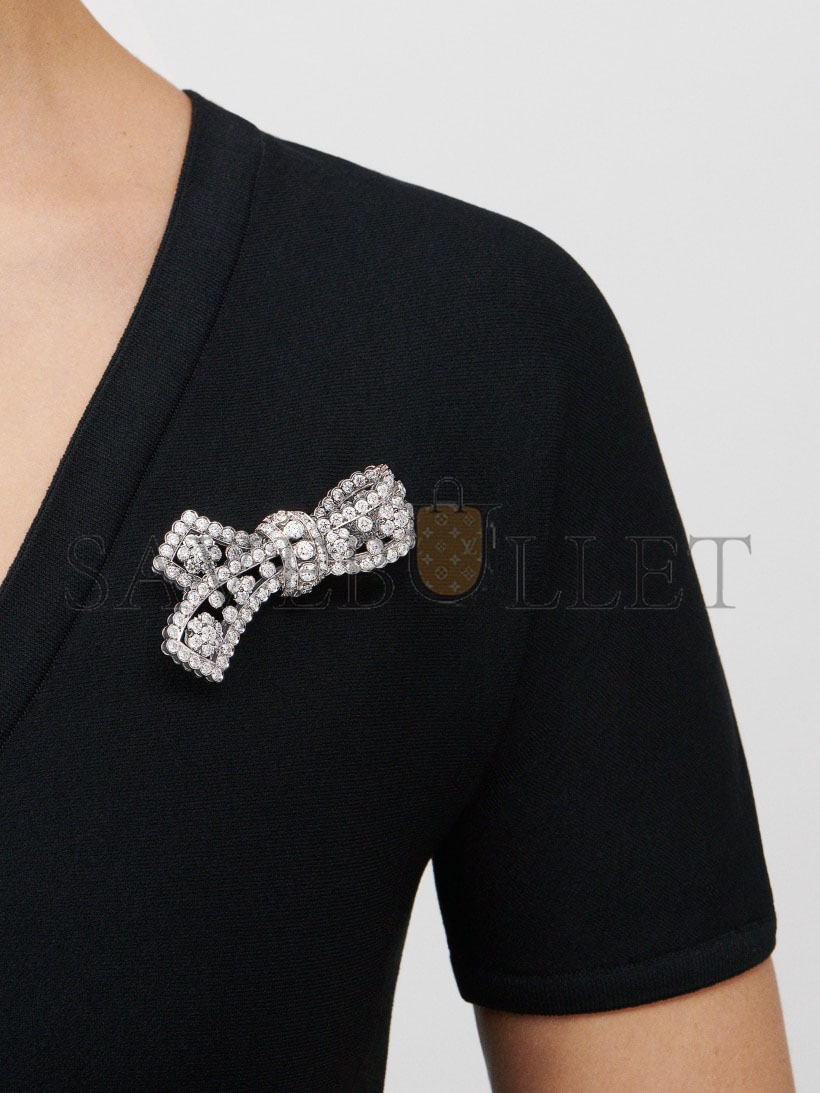 VAN CLEEF ARPELS SNOWFLAKE NOEUD CLIP - PLATINUM, DIAMOND VCARP39700