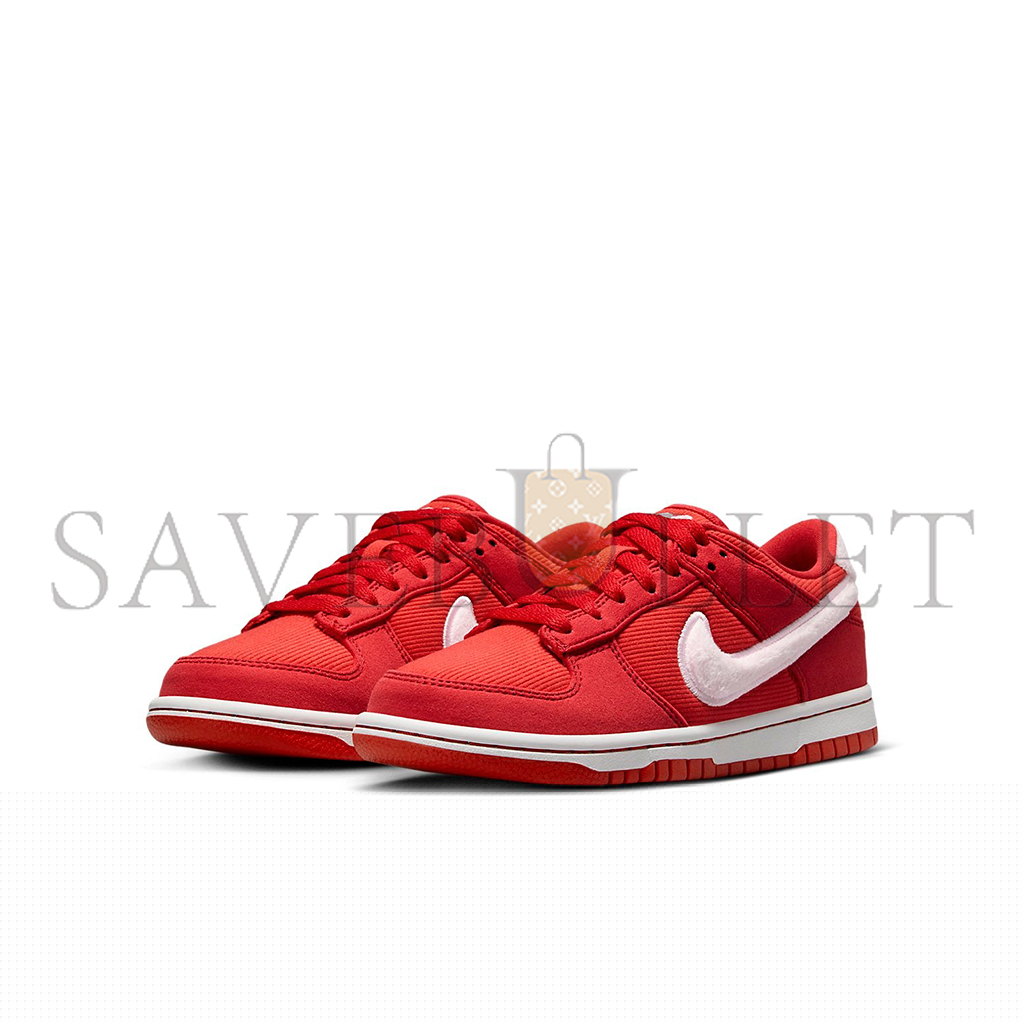 NIKE DUNK LOW GS VALENTINE