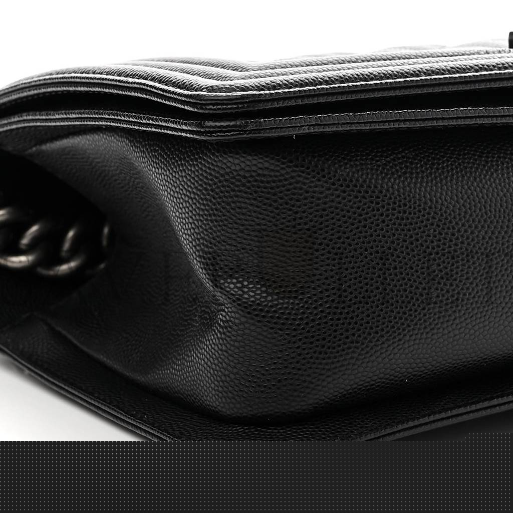 Ch*el caviar quilted medium boy flap black silver hardware (25*15*8cm)