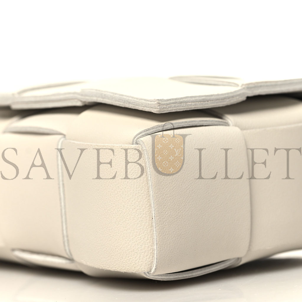 bo*te*ga Ve*ne*ta lambskin maxi intrecciato small cassette crossbody bag white (19*12*4cm)