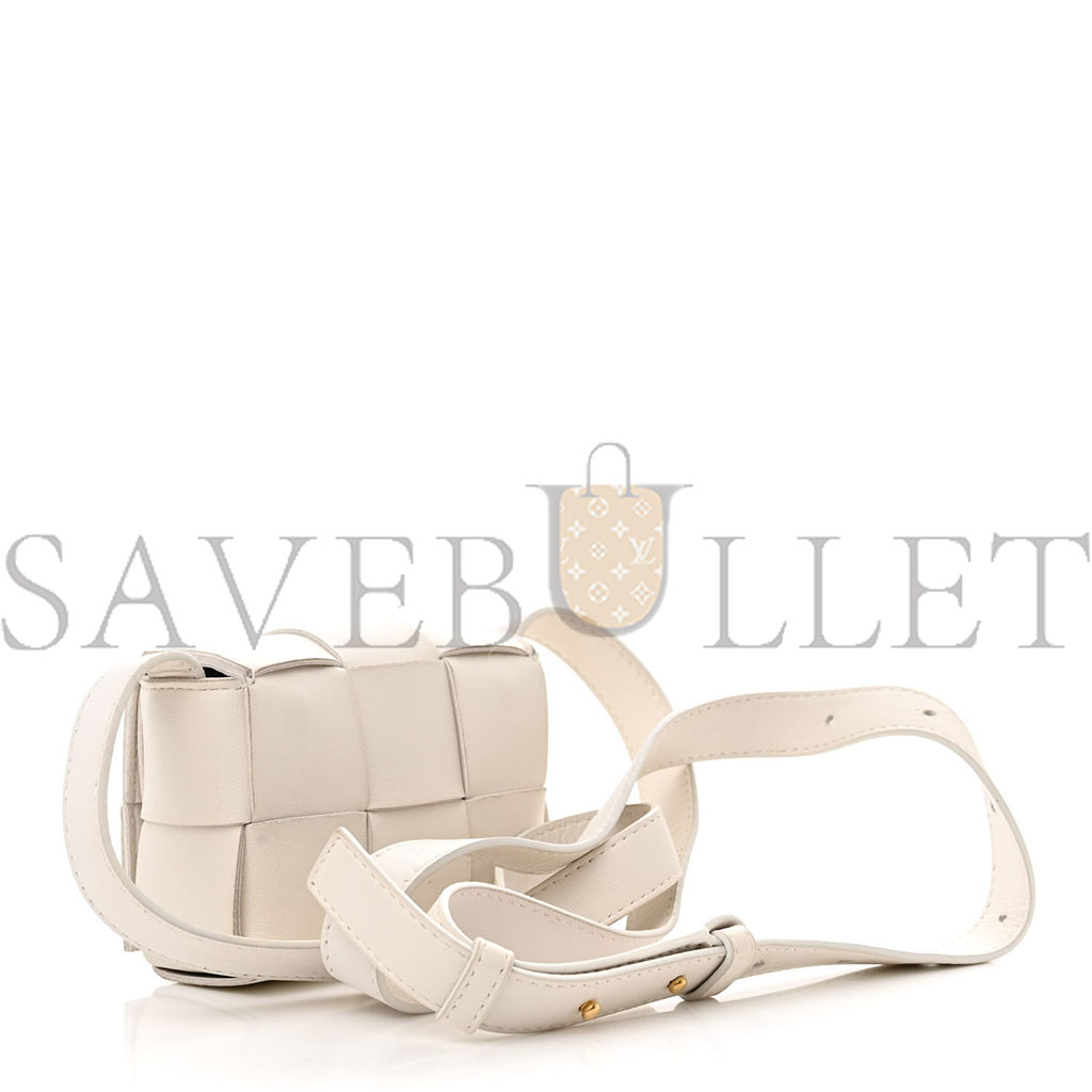bo*te*ga Ve*ne*ta lambskin maxi intrecciato extra mini cassette crossbody bag white (13*9*4cm)