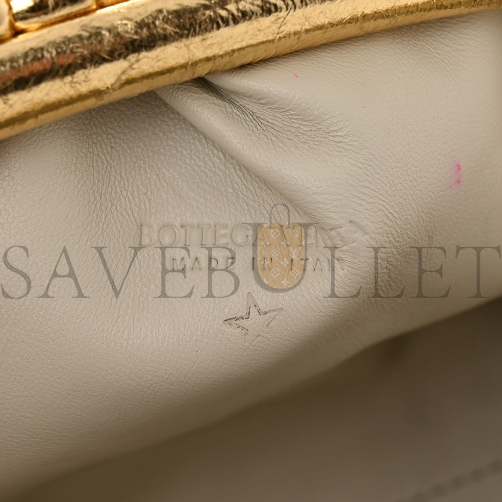bo*te*ga Ve*ne*ta metallic crinkled lambskin the mini pouch oro (22*12*6cm)