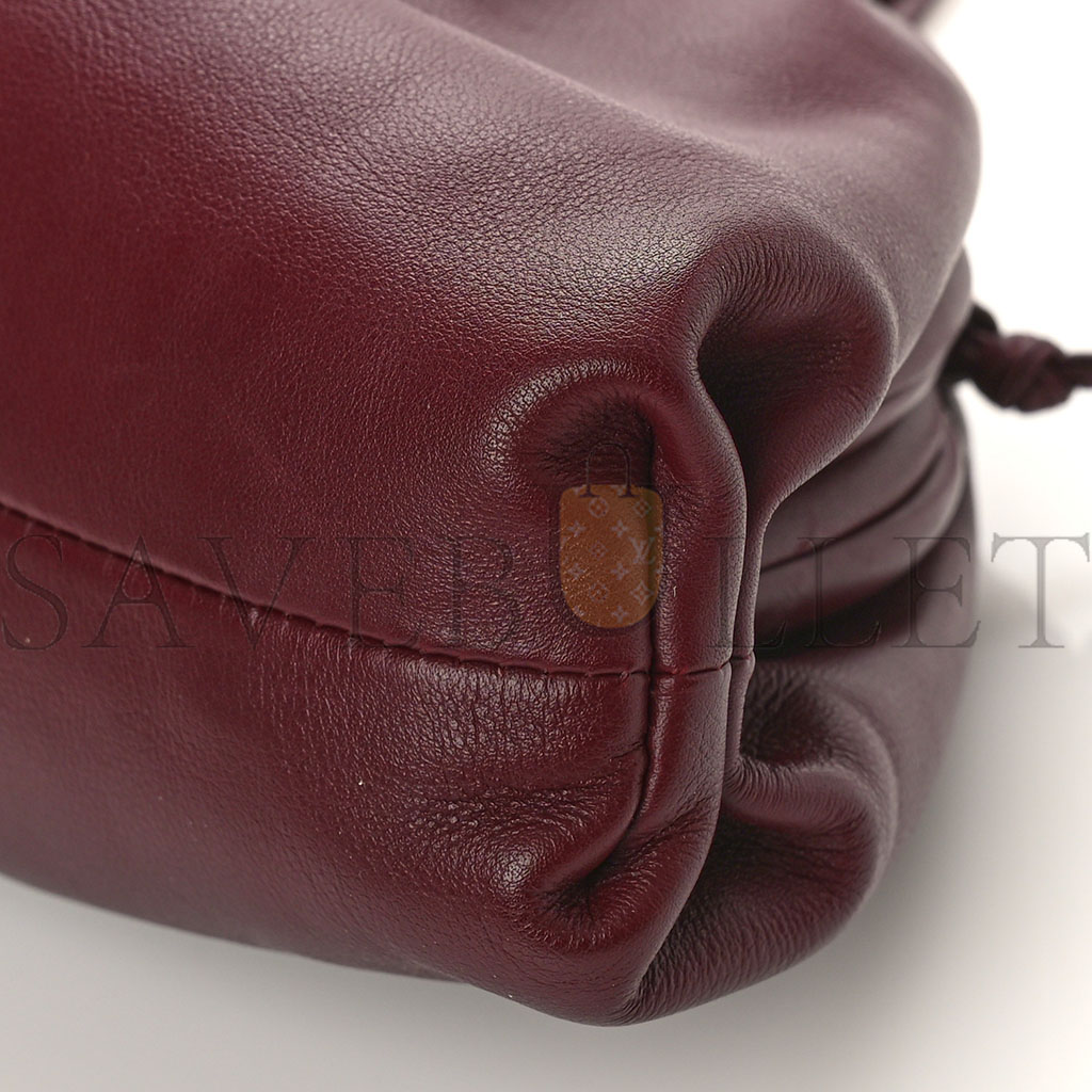 bo*te*ga Ve*ne*ta butter calfskin the mini pouch bordeaux (21*11*5cm）