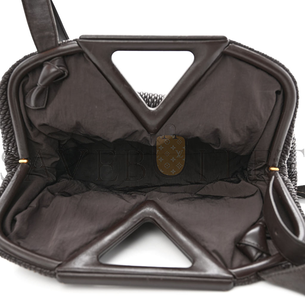 bo*te*ga Ve*ne*ta lambskin knit medium the point triangle bag fondant (30*25*13cm)