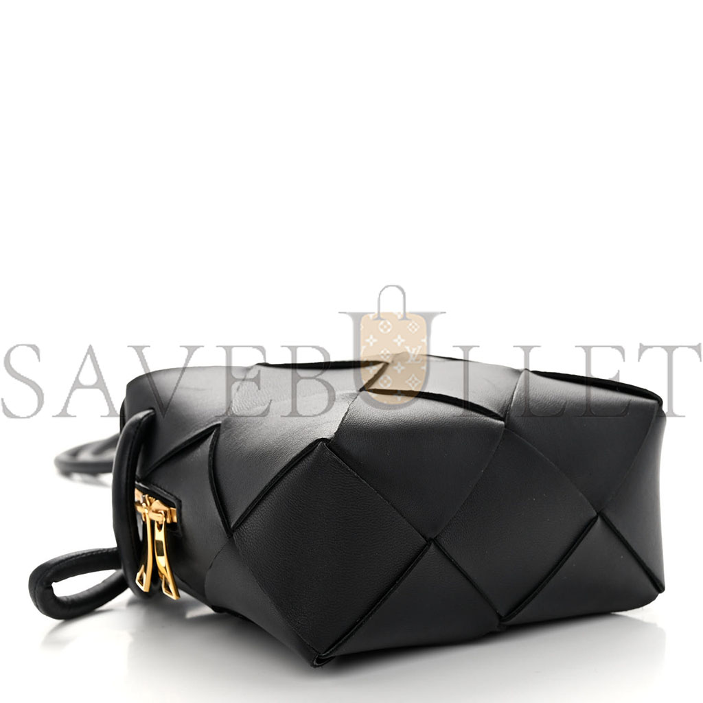 bo*te*ga Ve*ne*ta lambskin maxi intrecciato mini cassette camera bag black (15*14*7cm)