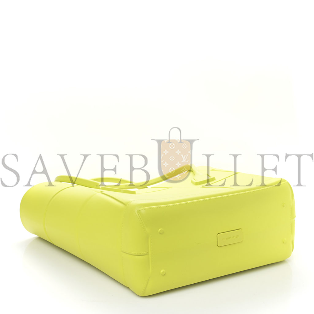 bo*te*ga Ve*ne*ta rubber maxi intrecciato medium arco kiwi green (43*39*18cm)