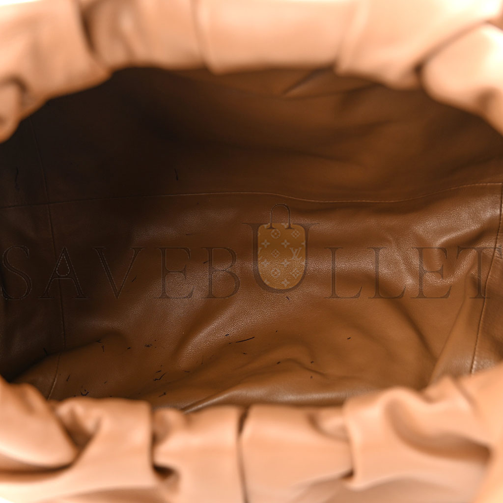 bo*te*ga Ve*ne*ta smooth butter calfskin large the shoulder pouch teak (52*25*15cm)