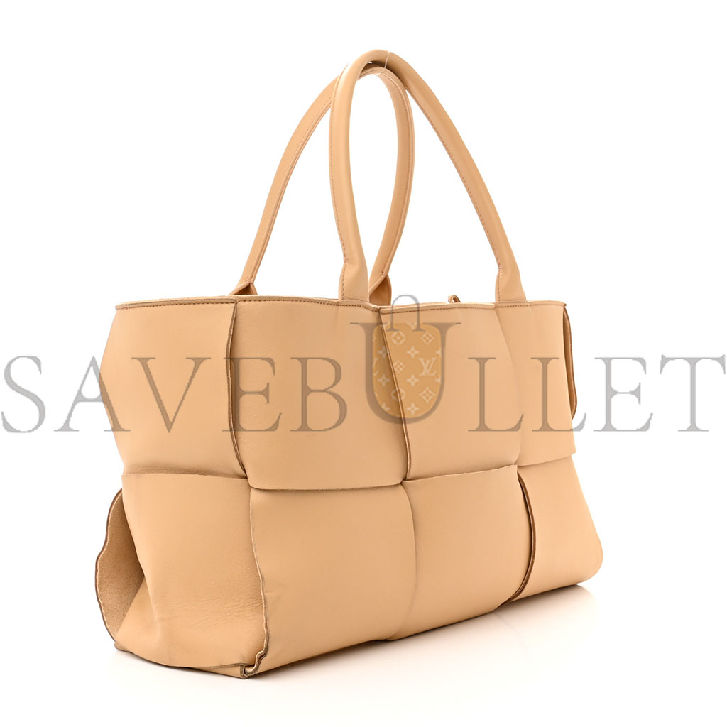 bo*te*ga Ve*ne*ta nappa maxi intrecciato medium arco tote almond (37*23*13cm)
