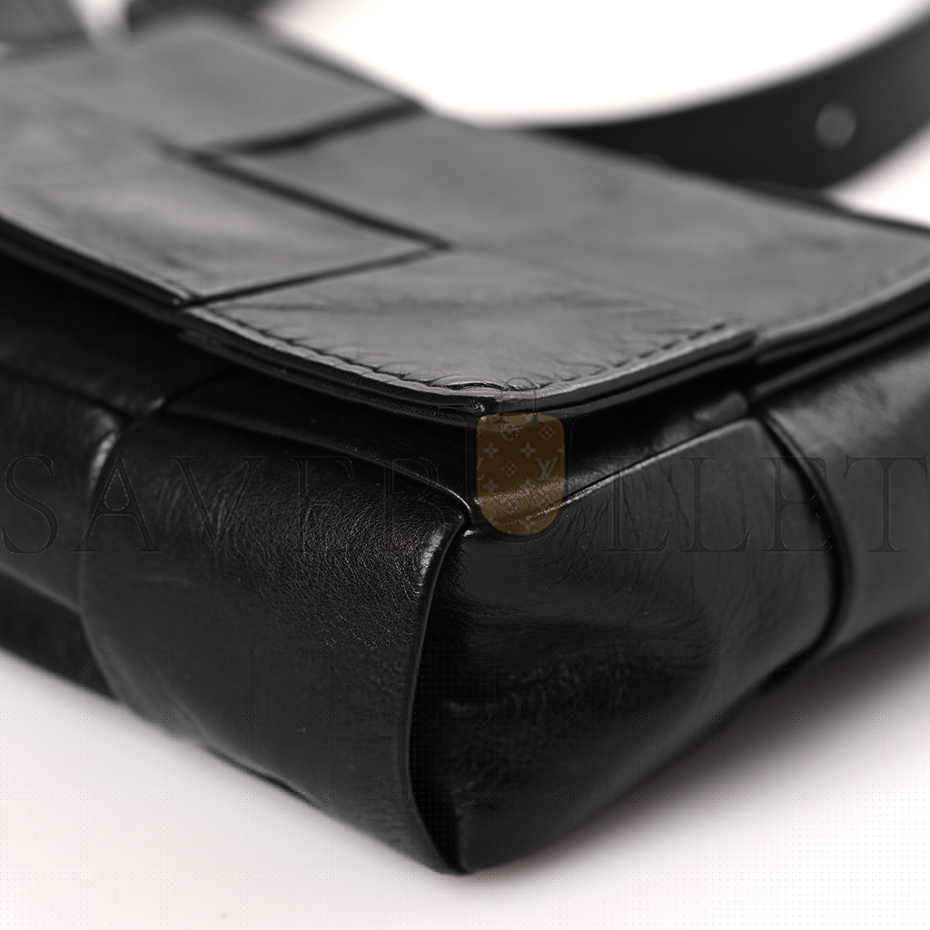 bo*te*ga Ve*ne*ta paper calfskin maxi intreccio extra mini cassette crossbody bag black (13*9*5cm)