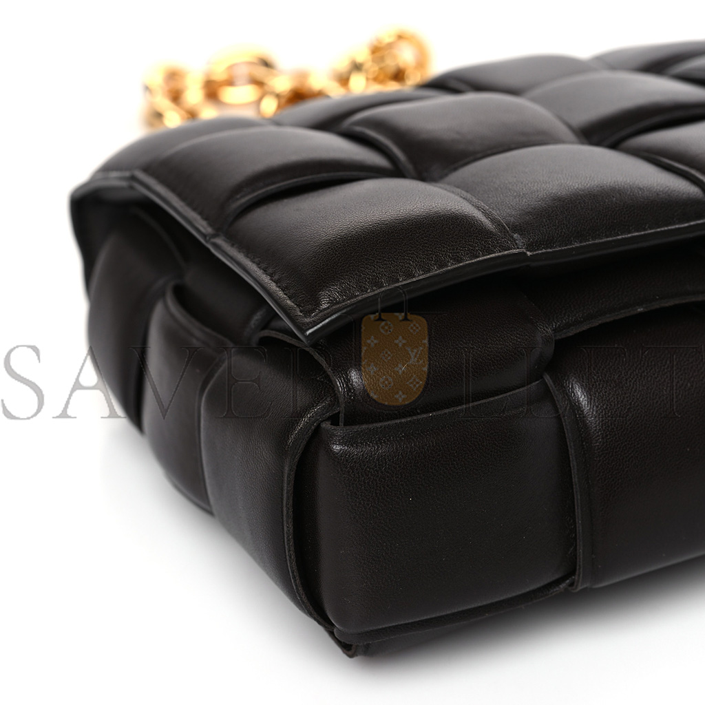 bo*te*ga Ve*ne*ta nappa maxi intreccio padded cassette crossbody bag fondant (25*16*7cm)