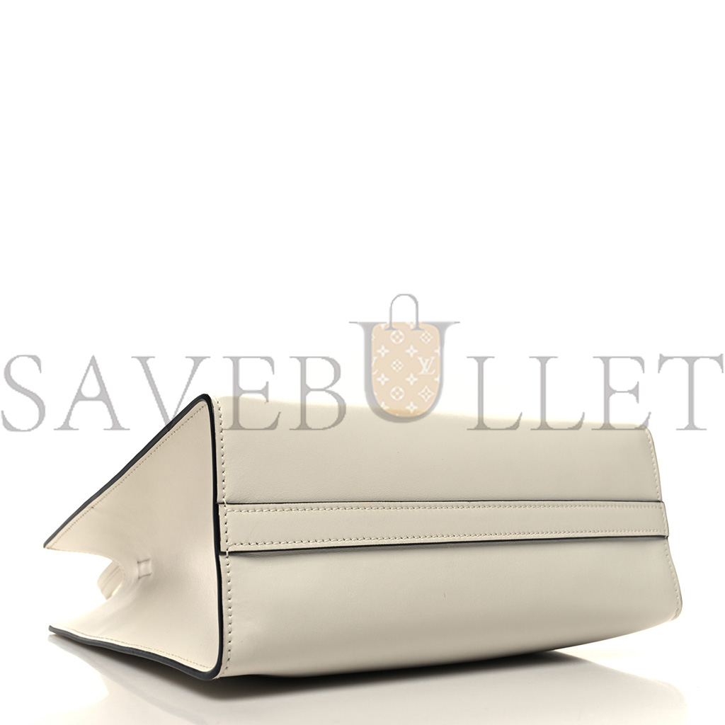 Pra*a calfskin triangle tote bag white (25*23*9cm)