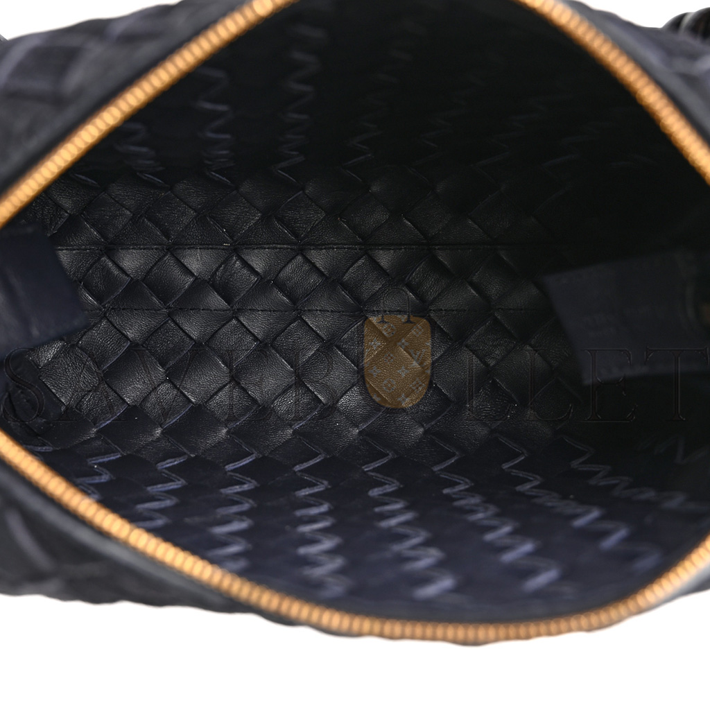 bo*te*ga Ve*ne*ta suede intrecciato small loop camera bag space (21*17*10cm)