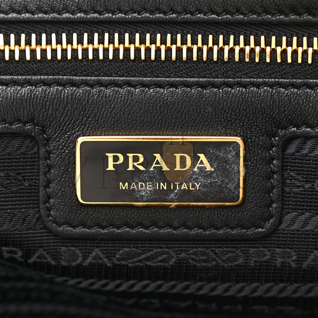 Pra*a nylon saffiano re-edition 2005 top handle bag black (20*11*10cm)