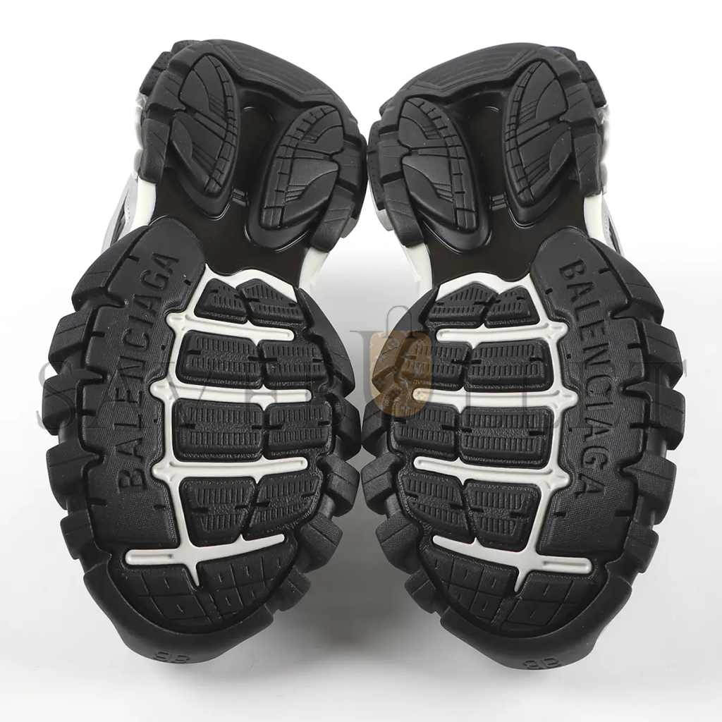 Ba*len*cia*ga track trainer metallic silver 542023w2cd18100