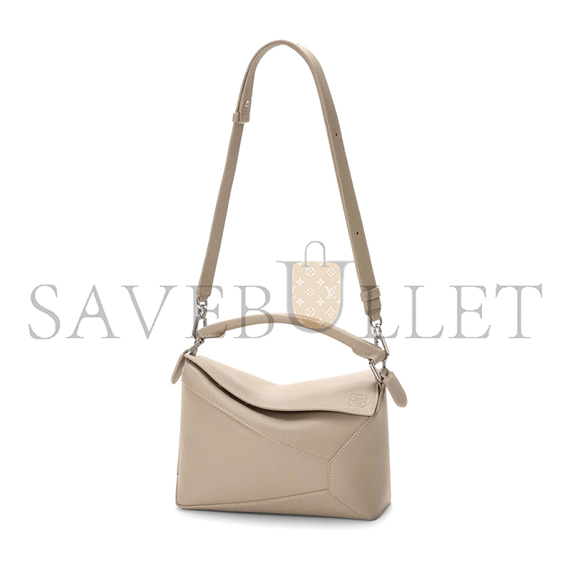L0ew* small puzzle edge bag in soft grained calfskin a510p60xaw (24*16.5*10.5cm)