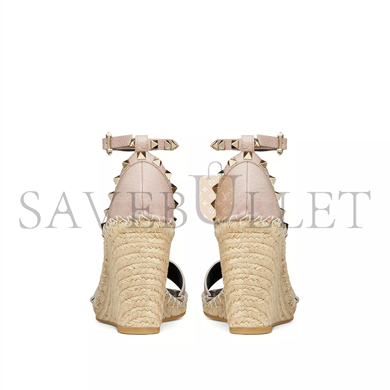 VALENTINO DOUBLE ROCKSTUD GRAINY CALFSKIN WEDGE SANDAL 105MM 5W2S0090VTO_P98