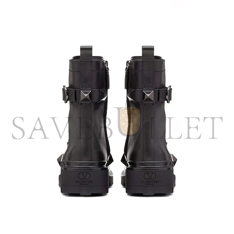 VALENTINO ROMAN STUD CALFSKIN COMBAT BOOT WITH TONAL STUDS 40MM 5W2S0CJ3FYP_0NO