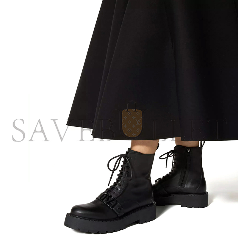 VALENTINO VLOGO SIGNATURE CALFSKIN COMBAT BOOT 45MM 5W0S0KT9EQC_0NO