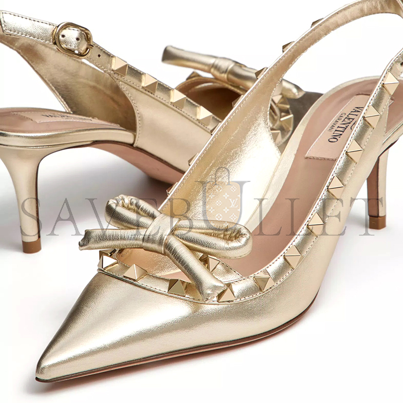 VALENTINO ROCKSTUD BOW SLINGBACK PUMPS IN LAMINATED NAPPA LEATHER AND 60MM TONE STUDS 5W2S0IB8VVP_R16