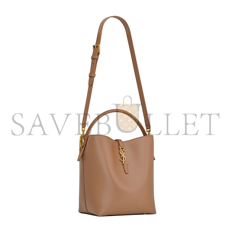 Y*L le 37 in shiny leather 7428282r20w2536 (20*25*16cm)