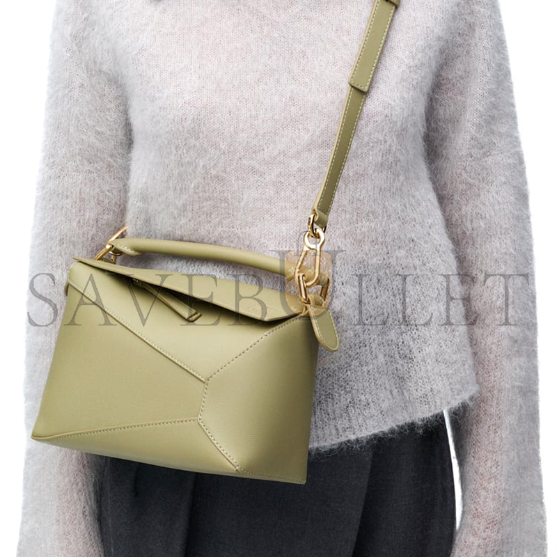 L0ew* small puzzle edge bag in classic calfskin a510p60x41-4787 (24*16.5*10.5cm)