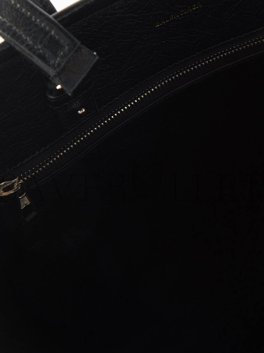 Ba*len*cia*ga black barbes m crinkled-leather tote bag matchesfashion us (40.8*29.2*13.9cm)