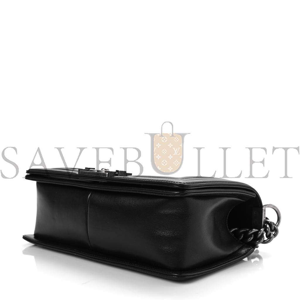 Ch*el calfskin quilted medium boy flap black silver hardware (25*14*9cm)