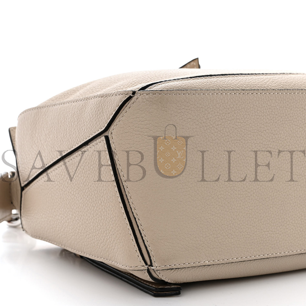 l*ew* grained calfskin small puzzle bag sand (24*16.5*10.5cm)