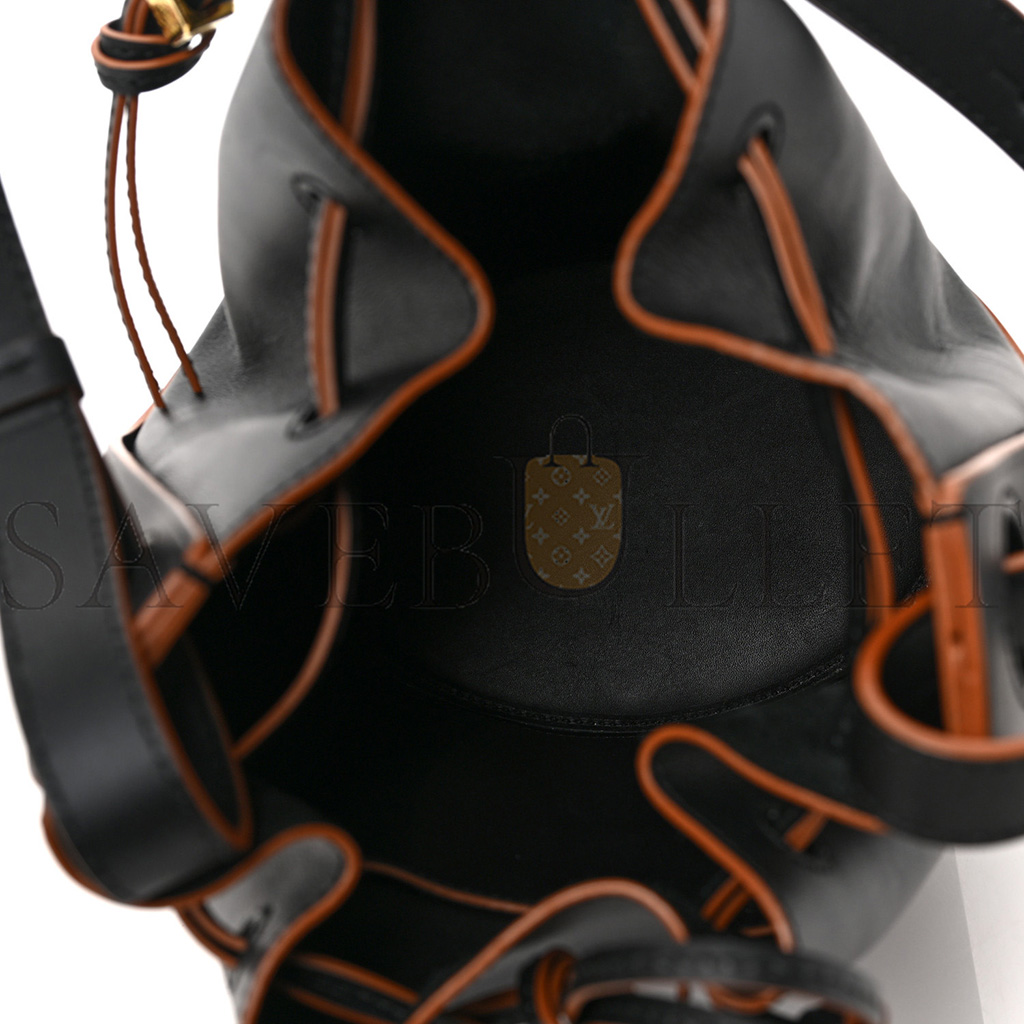 l*ew* nappa calfskin small balloon bag black (25*18*13cm)