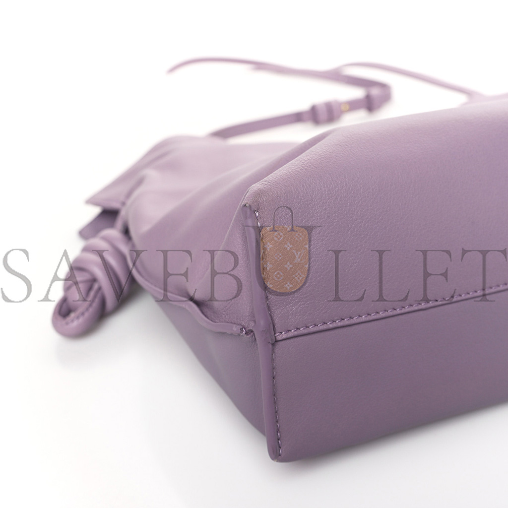 l*ew* nappa flamenco knot clutch pale aubergine glaze (22*18*7cm)