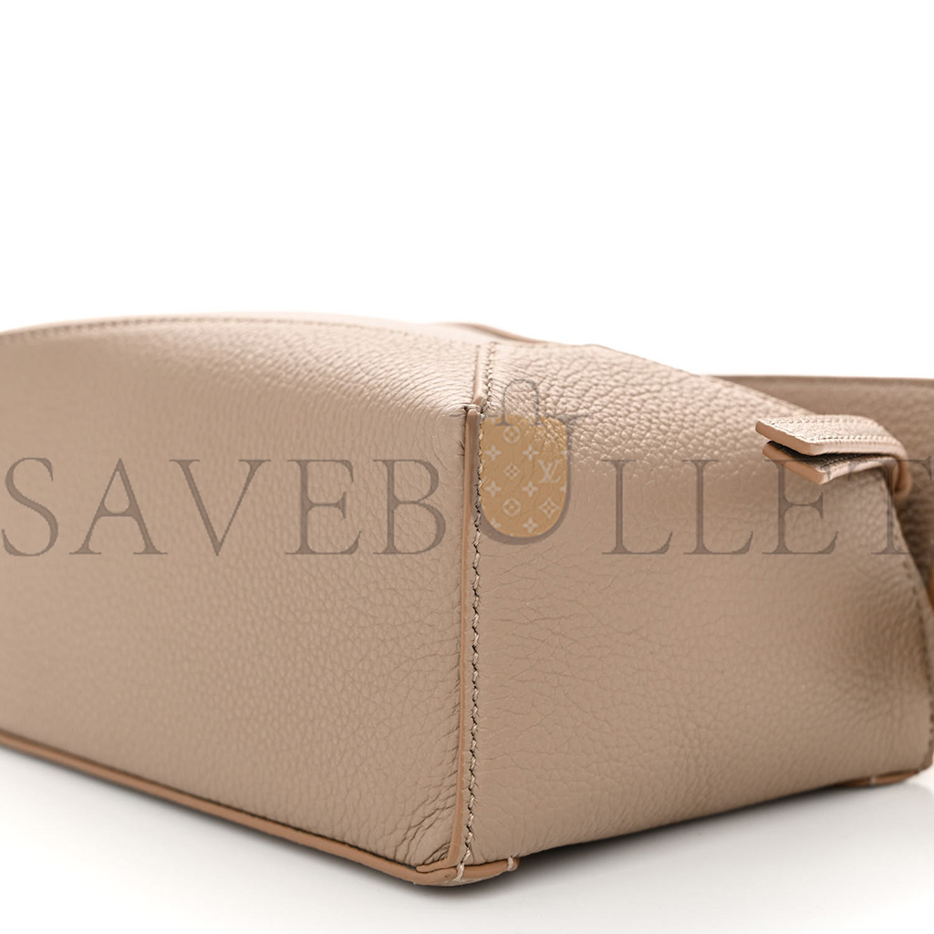 l*ew* calfskin mini puzzle edge bag sand (18*12.5*8cm)