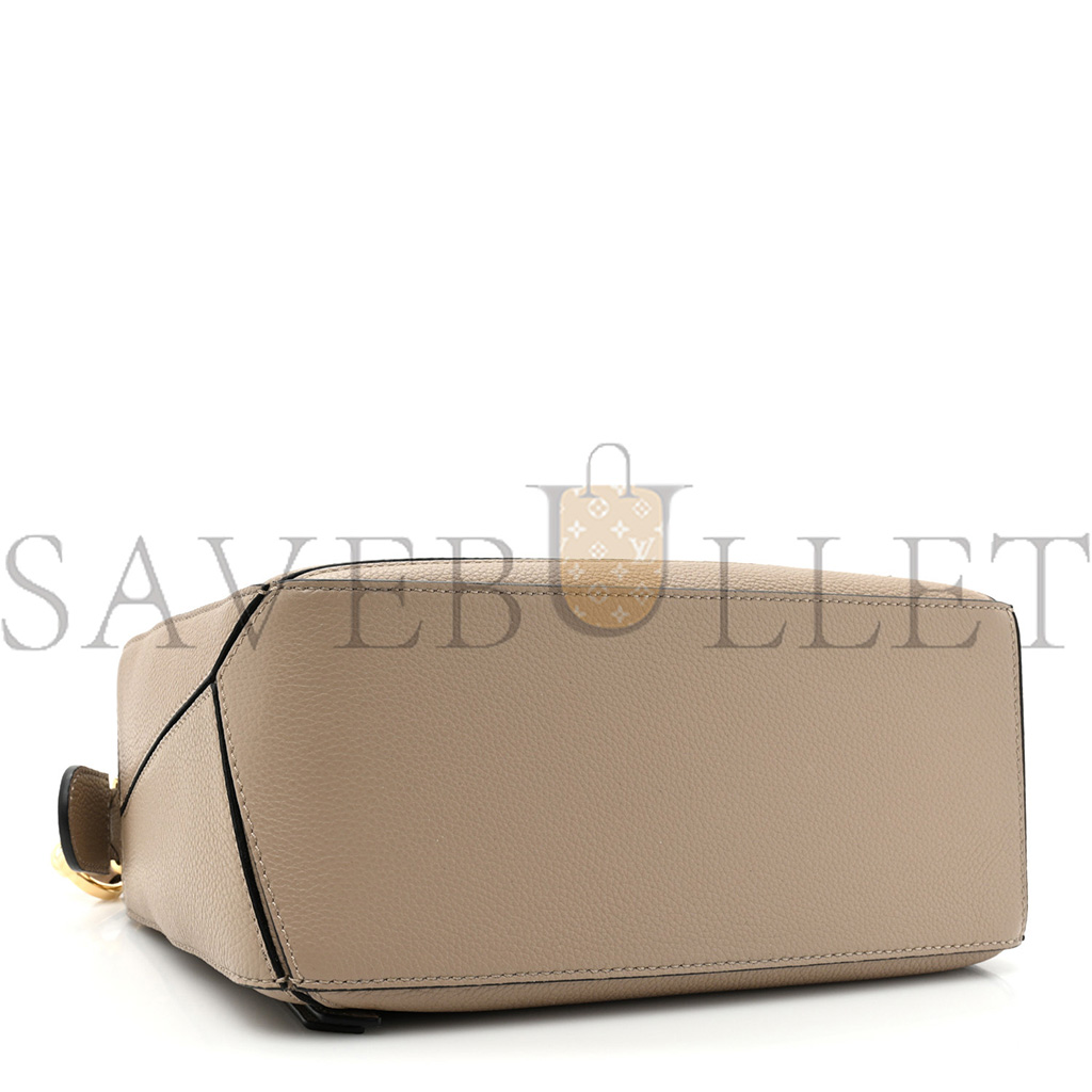 l*ew* grained calfskin small puzzle bag sand (24*16.5*10.5cm)