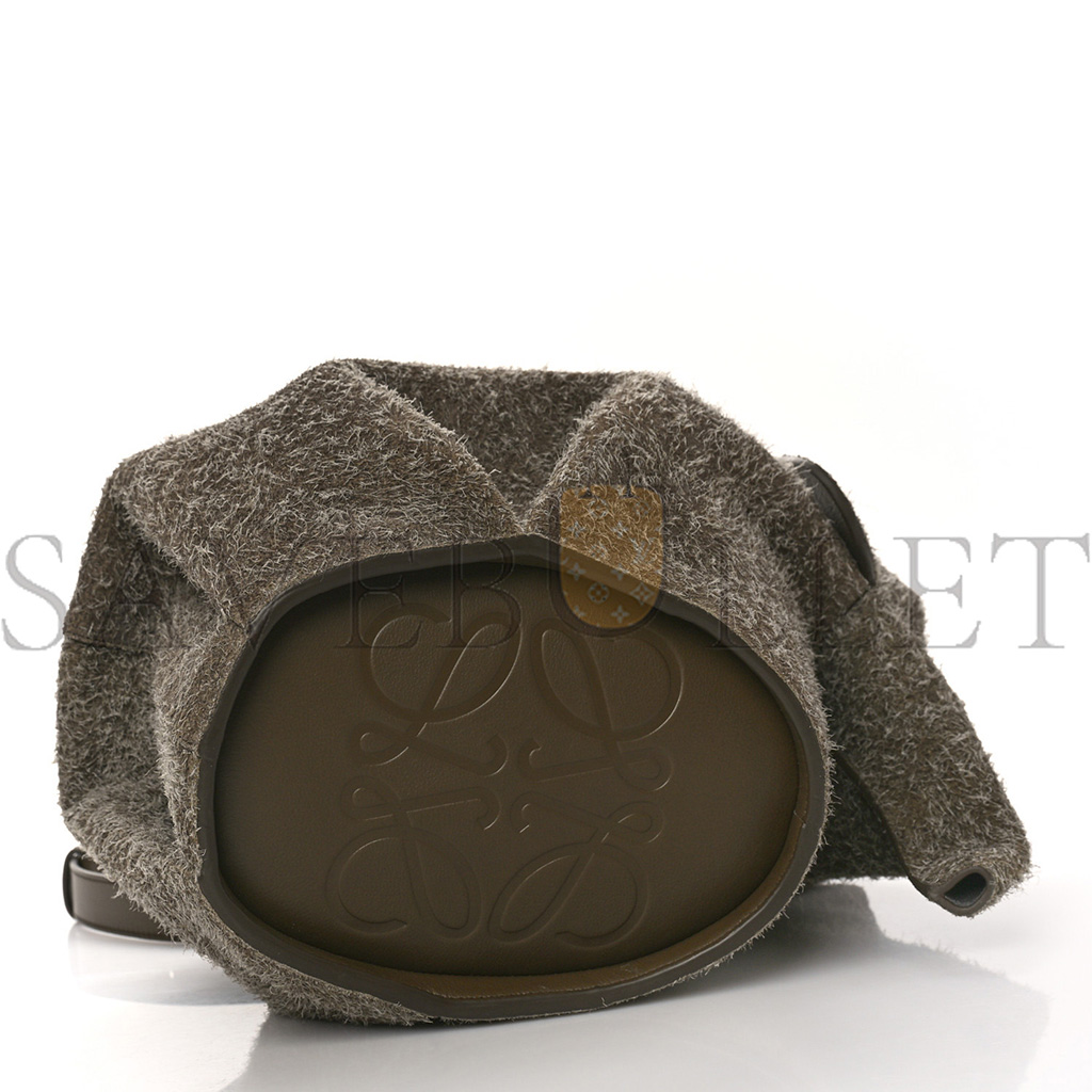 l*ew* brushed suede large elephant crossbody bag lichen grey (22*15*10cm)