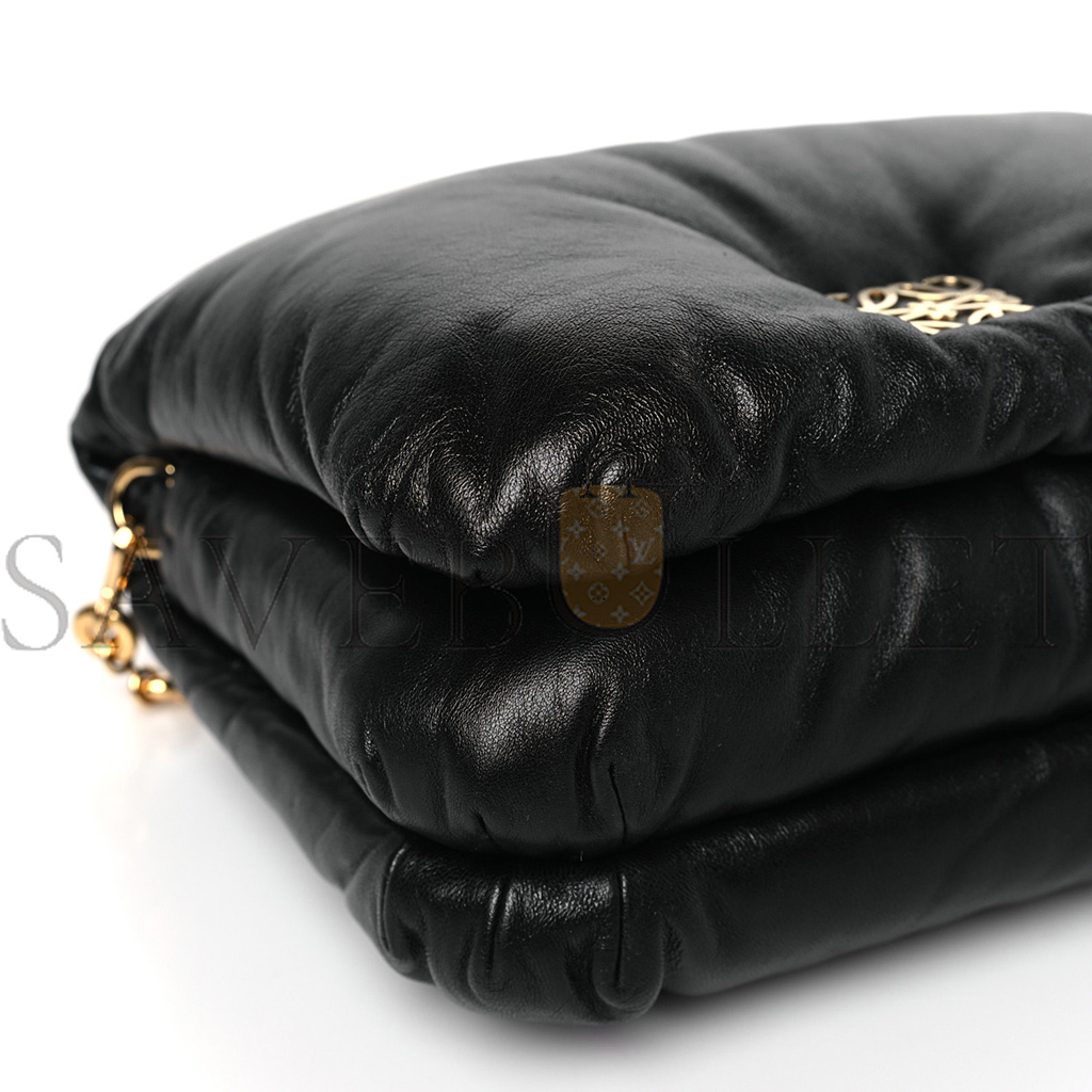 l*ew* lambskin small goya puffer bag black (23*17*10cm)