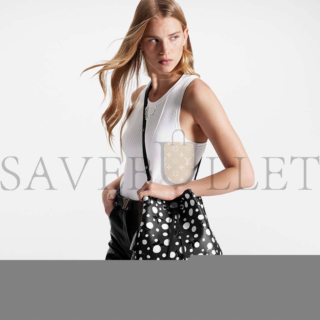 l**is V*t*n lv x yk nÉonoÉ mm m21753 (26*26*17.5cm)