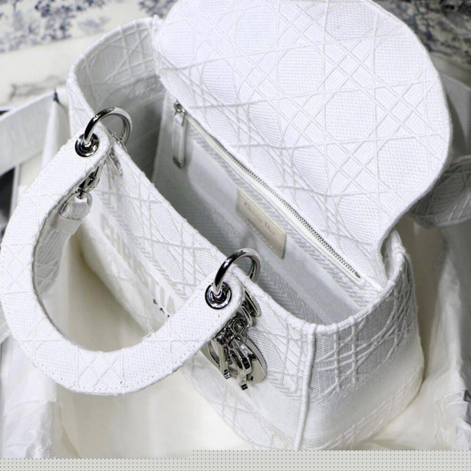 D*or medium lady d-lite bag   m0565onge_m030 (24cm*20cm*11cm)