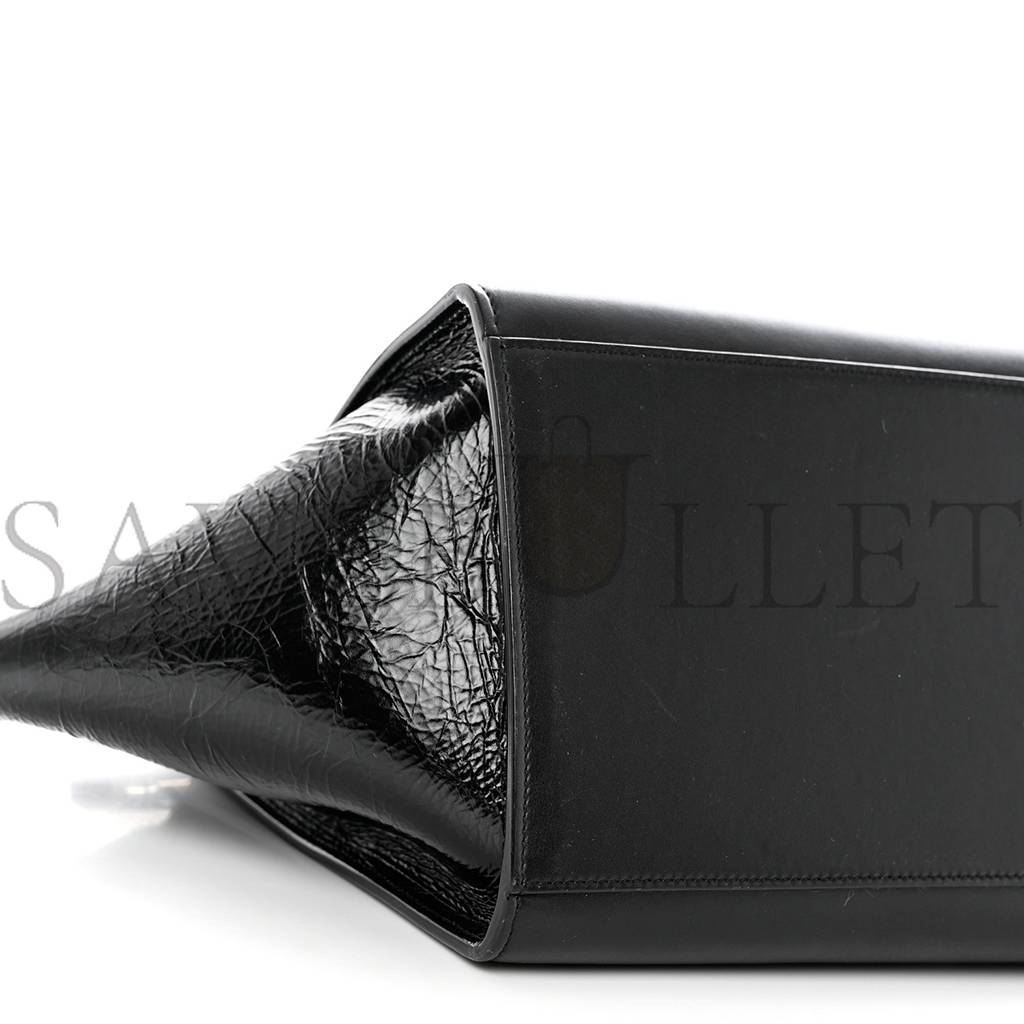 Ce**e shiny goatskin small trapeze black (27*23*17cm)