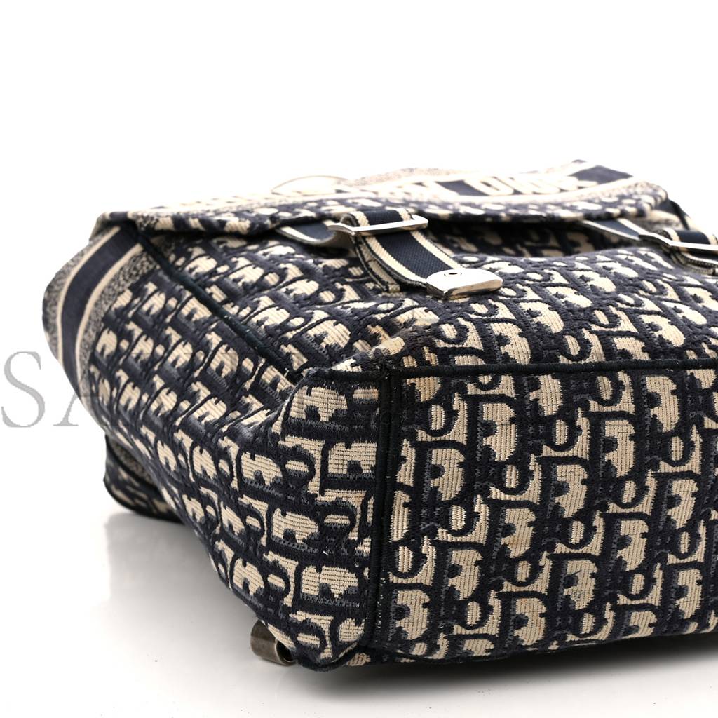 D*or oblique backpack blue white (36*28*11.4cm)