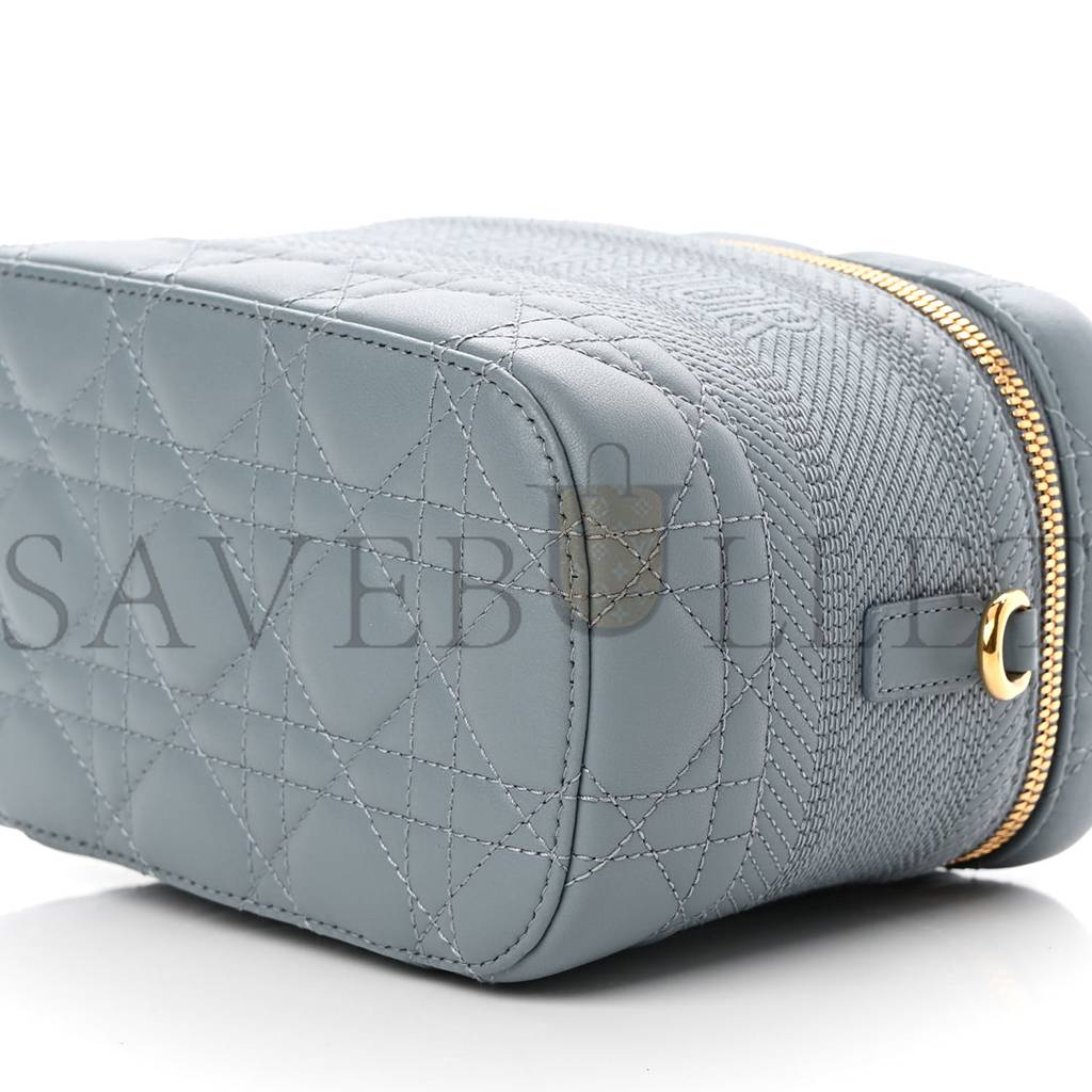 D*or lambskin cannage small D*ortravel vanity case cloud blue (18*13*10.8cm)