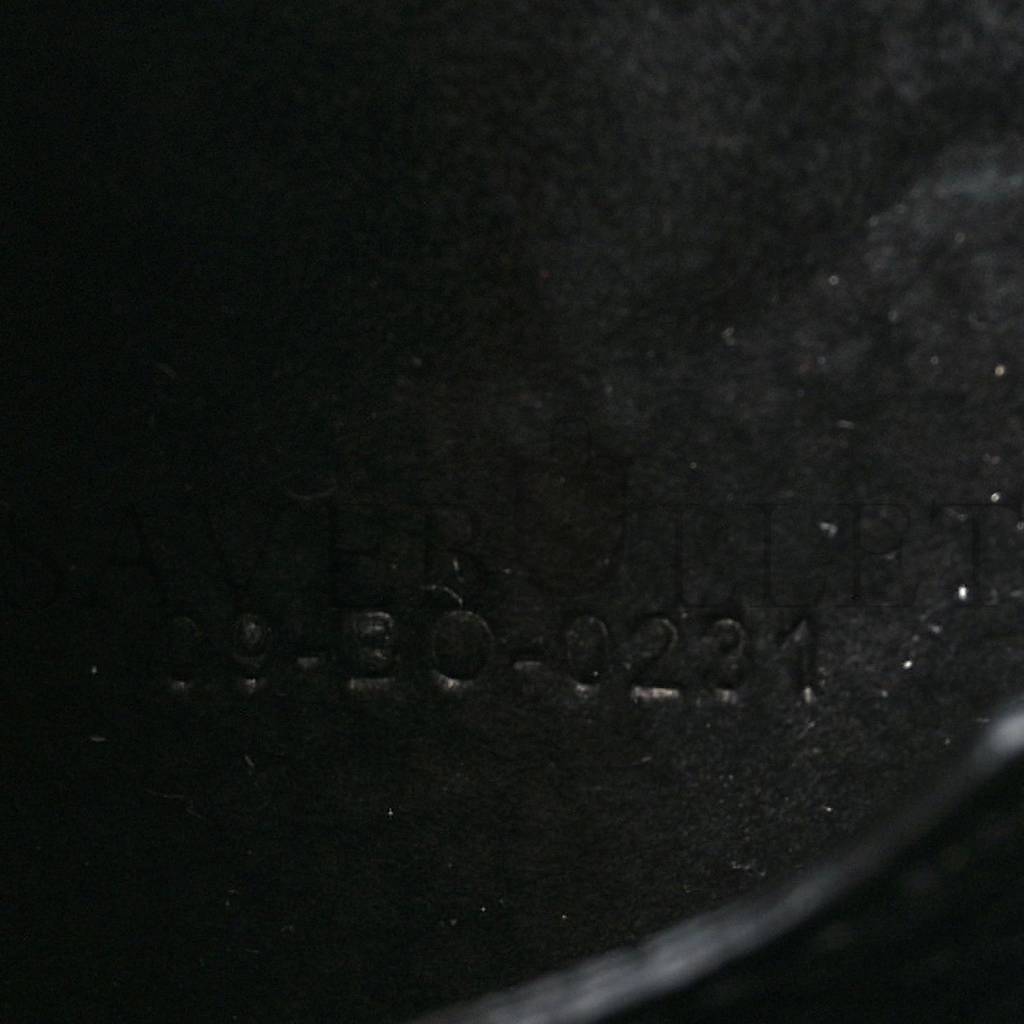 D*or grained calfskin large bobby flap black (26*20*8.9cm)