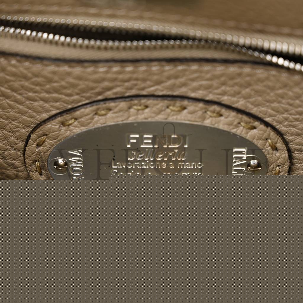 F**di cuoio romano python selleria mini peekaboo iconic satchel corda white (23*18*11cm)