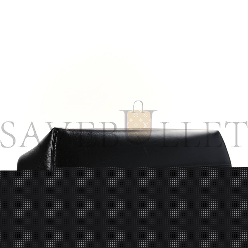 F**di shiny nappa small F**di first black (23*17*9cm)